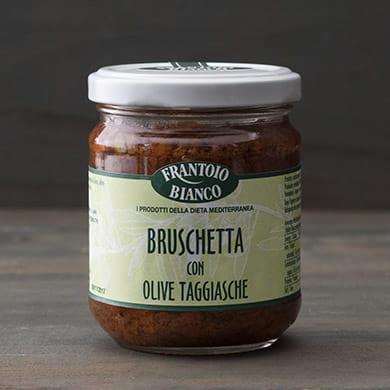 bruschetta con olive taggiasche