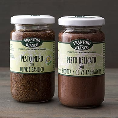 pesto nero con olive e basilico